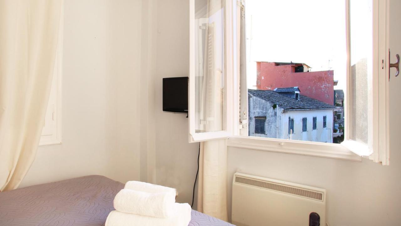 Heart-Warming Eleni Apartment In Corfu Town Exterior photo